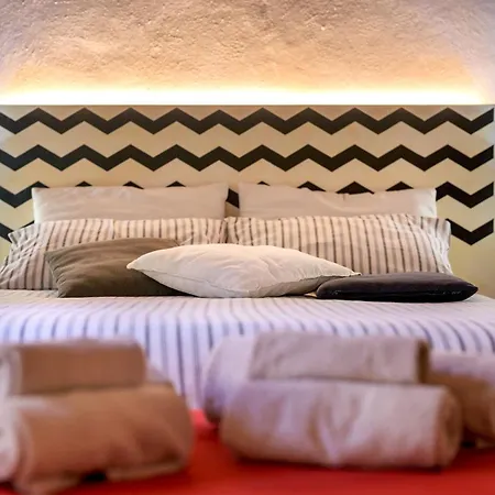 Willa Le Loggine Del Pignattello *